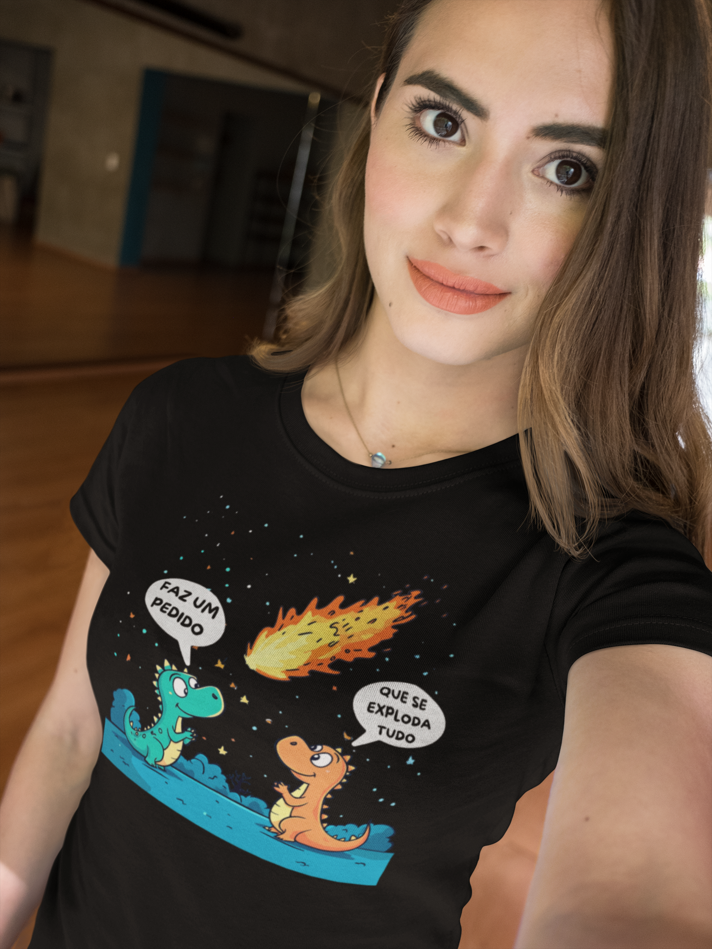 CAMISETA PREMIUM DINO