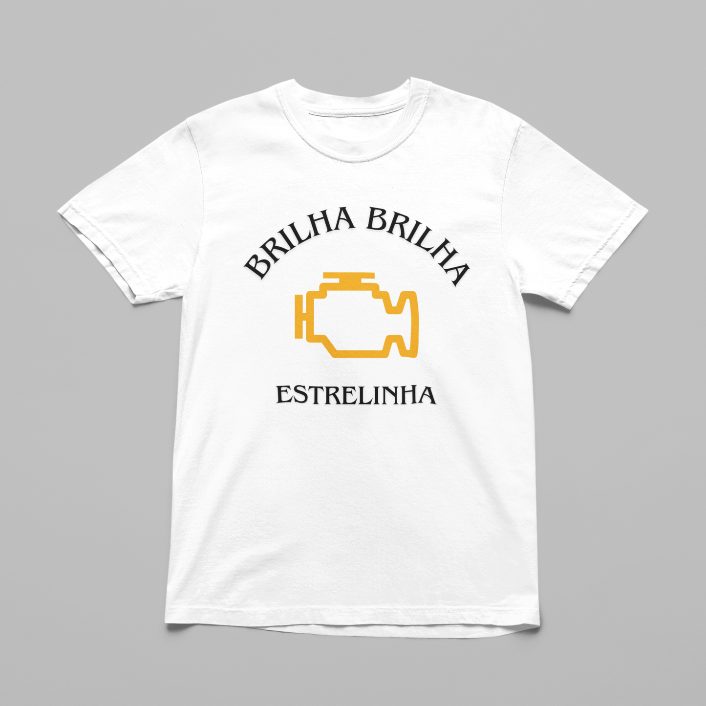 Camiseta branca Brilha Estrelinha